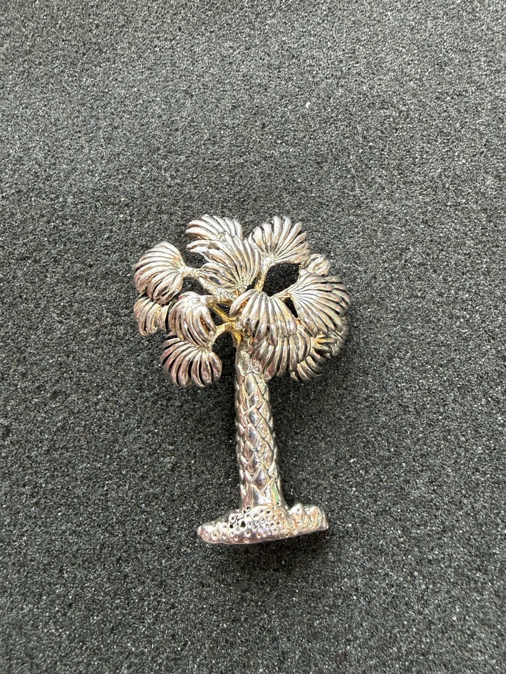 Vintage Palm Tree Brooch - Picture 3 of 5